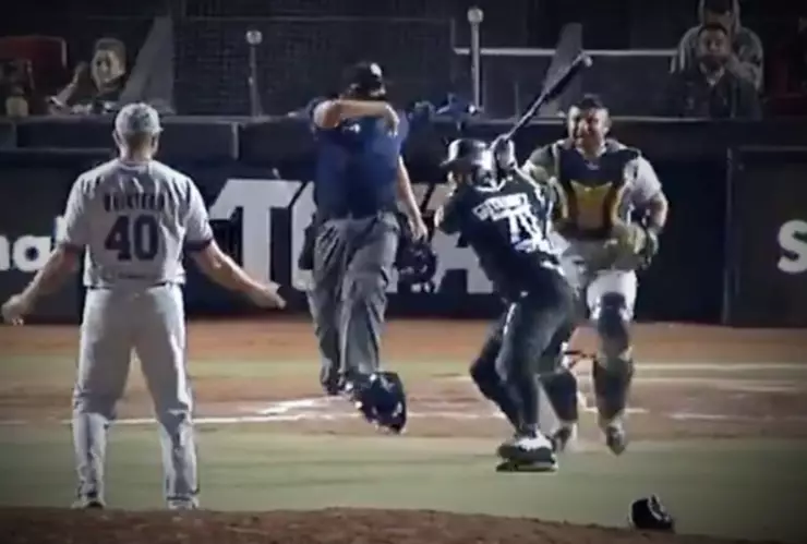 Rieleros de Aguascalientes vs Toros de Tijuana pelea