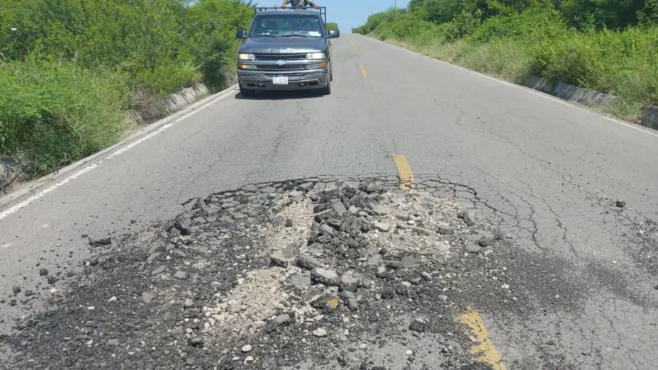 Carretera a La Amapa