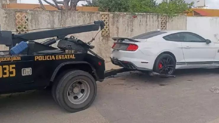 PORTADA auto lujo Mérida.jpg