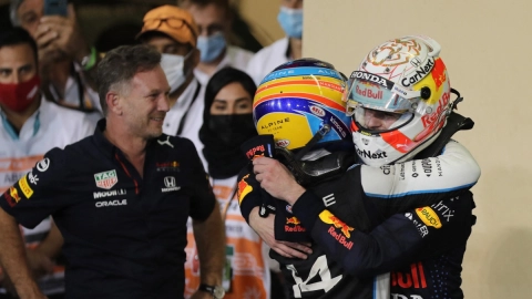 Checo P&eacute;rez y Max Verstappen