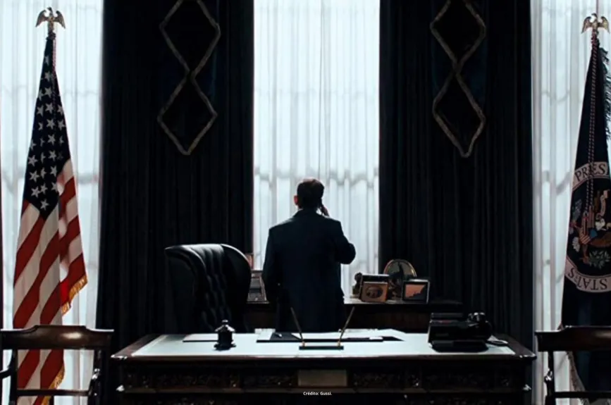 Escenas de la película Agente Bajo Fuego con el actor Gerard Butler con el personaje de Mike Banning. | Estreno Platinum por Azteca 7.