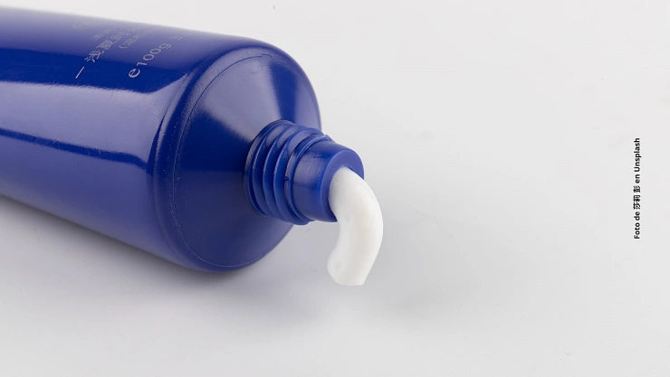 Elimina las canas con pasta de dientes, paso a paso del proceso