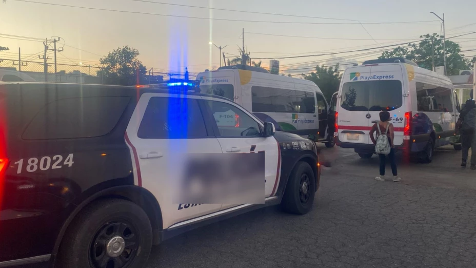 No hubo asalto de colombianos a Van de pasajeros en Puerto Morelos, asegura SSC.jpg