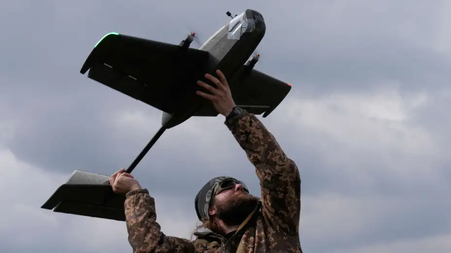 Pruebas con un dron ucraniano para defensa.