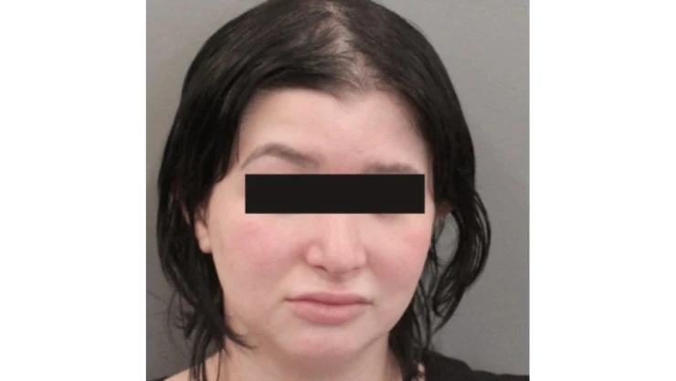 mujer mata hijo seguros vida.jpg