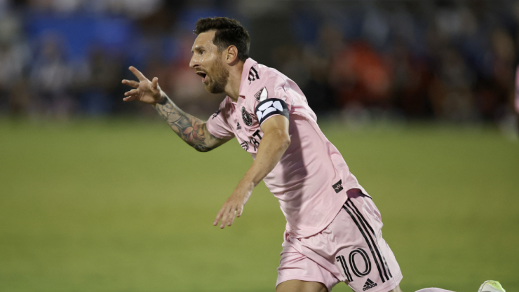 Messi celebra su gol ante Dallas