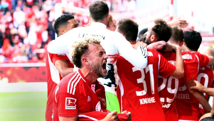 Union Berlin se salva del descenso