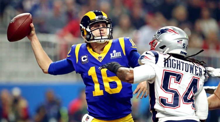 El mariscal de campo de los Angeles Rams, Jared Goff.