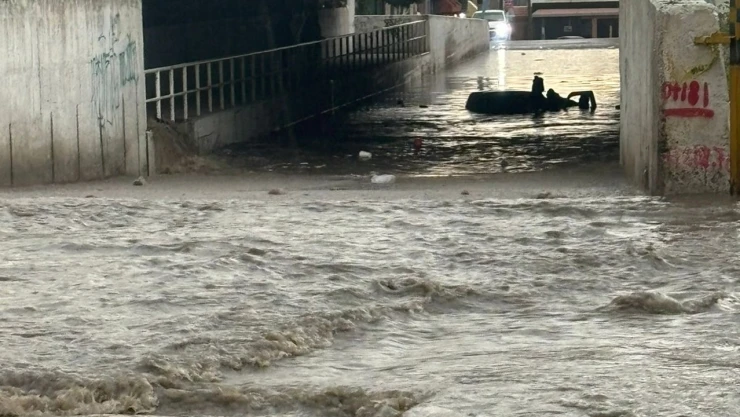 Lluvias_hoy_encharcamientos_Coacalco_Ecatepec_Tultitlan_Edomex_28_septiembre