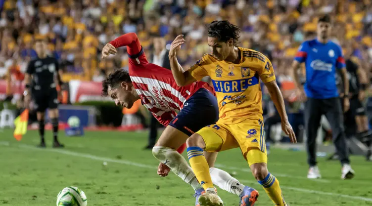 Tigres vs Chivas