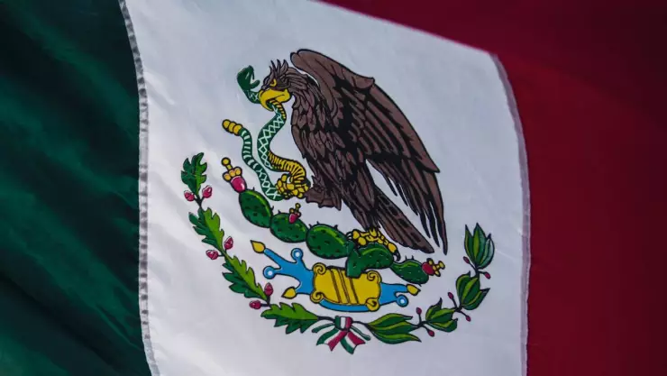 ¿Por qué el Día de la Bandera se celebra el 24 de febrero?