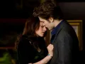 Te contamos cómo fue que Robert Pattinson se preparó para dar vida al personaje de Edward Cullen. | Crepúsculo por Azteca 7