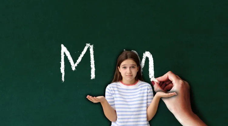 Qué significa escribir siempre en mayúsculas, según la psicología