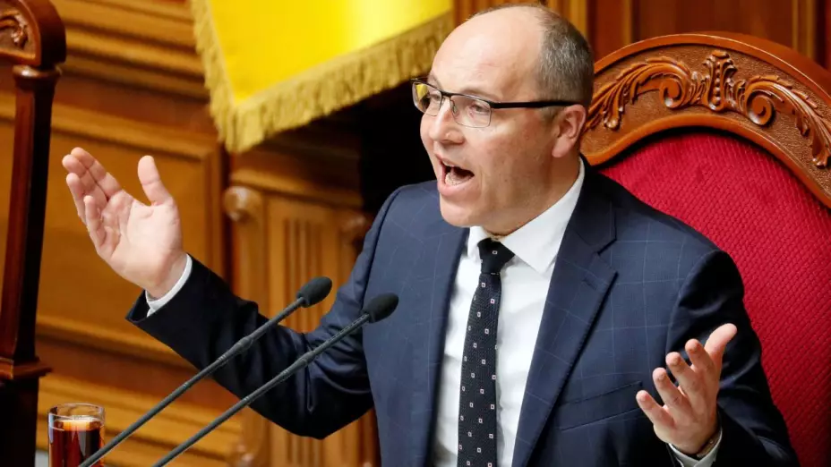 Asesinan a tiros al expresidente del Parlamento ucraniano Andriy Parubiy en Lviv