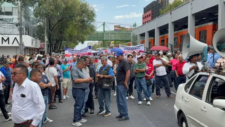 Anuncian bloqueo de transportistas en CDMX para el 1 de septiembre