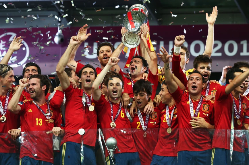 En 2012, España consumó el bicampeonato de la Eurocopa frente a Italia. Xavi y compañía le dieron el tercer trofeo continental a su gente.