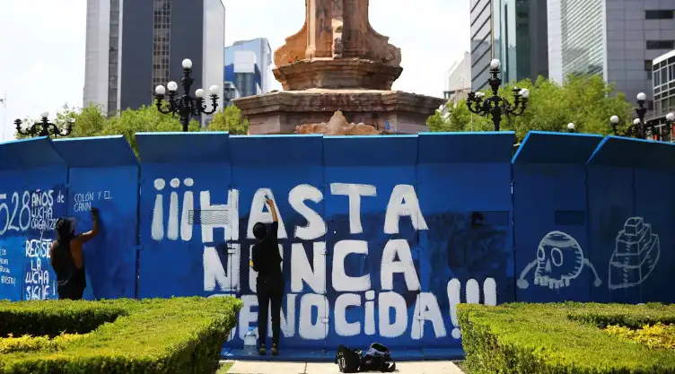 cristobal colon estatua cdmx.jpg