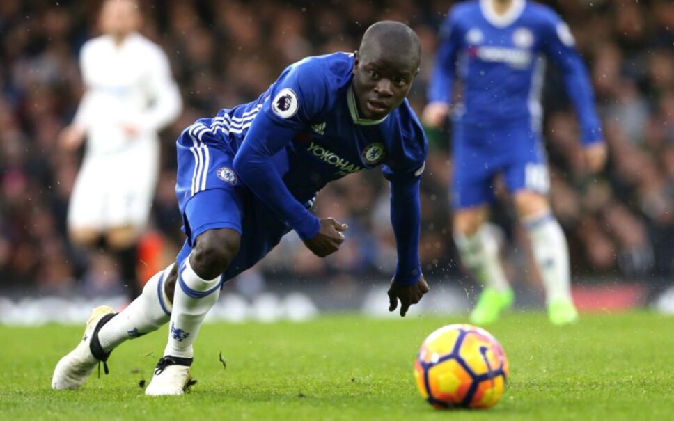 El jugador francés del Chelsea, N’Golo Kanté, de 26 años, fue otro mediocampista, al igual que Modric, en estar en los mejores diez.