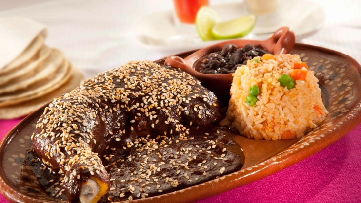 El mole, platillo infaltable en la gastronomía poblana