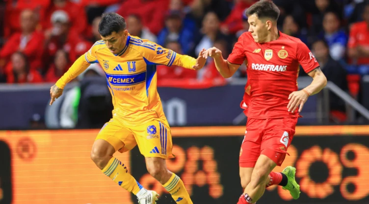 Angel Correa ante Toluca