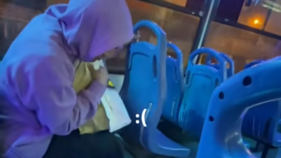 inusual incidente en transporte público.png