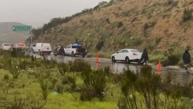 Hallan cuerpo encobijado en el bulevar 2000 en Tijuana