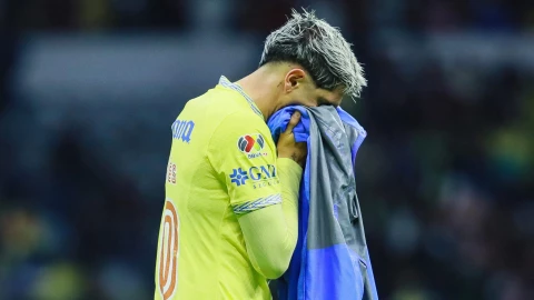 El ex América que aún no debutó en su nuevo equipo