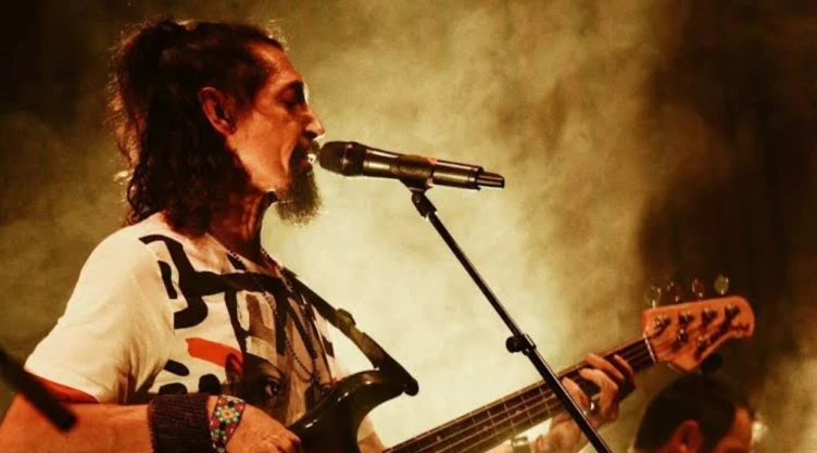 Muere-Gerardo-Pimentel-Zopi-Qué-es-la-leucemia-mieloide-enfermedad-que-padecía-el-vocalista-de-Los-Rastrillos