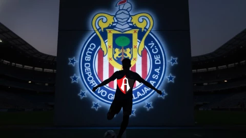 ¡Increíble! Chivas busca reforzar la zaga defensiva… con un canterano del Atlas