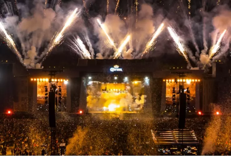 Viernes 14 de noviembre de Corona Capital: Foo Fighters encabeza una jornada potente con Queens of the Stone Age y más.