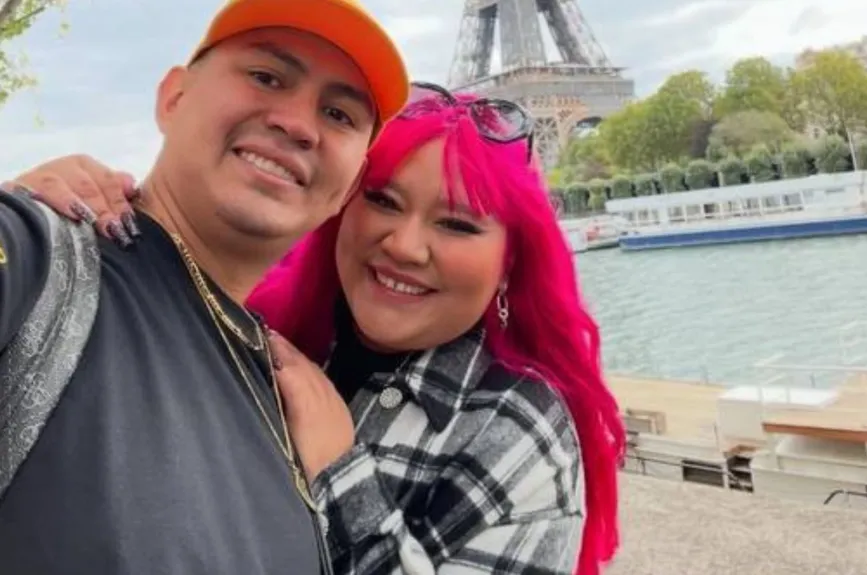 Después de 9 años de relación, con altas, Marvín le pidió matrimonio a Herly en un viaje a París. ¡Un sueño hecho realidad para la tiktoker!