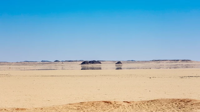 ¿Por qué ocurren los espejismos en el desierto? ¿Por qué ocurren los espejismos en el desierto?