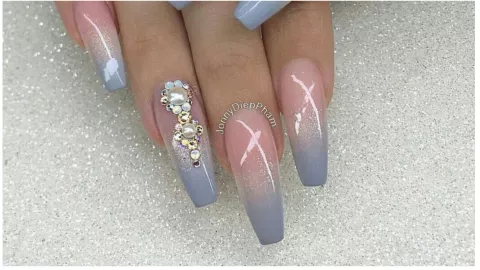 uñas buchonas soft degradado con piedrería