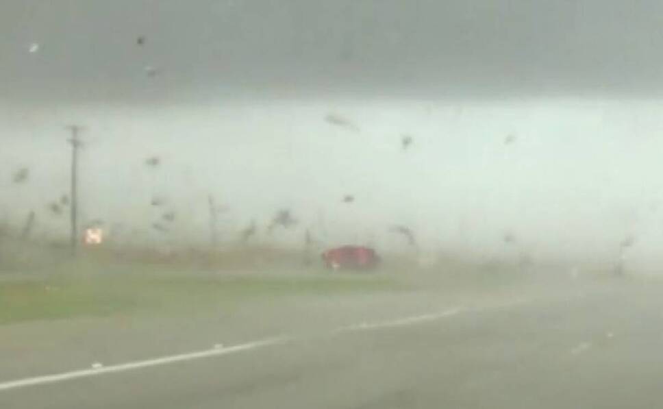 camioneta escapó de tornado en texas