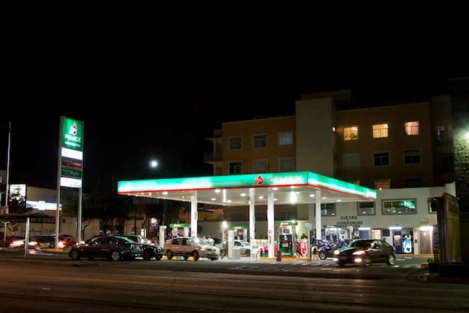 Pemex ha perdido producción desde hace años. La de crudo, que llegó a ser de 3.4 millones de barriles diarios, es hoy de 2.5 millones