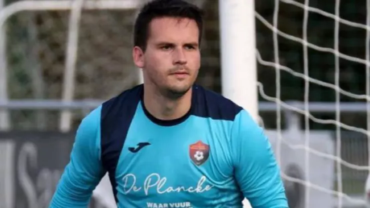 Portero muere en pleno partido tras parar un penalti en Bélgica