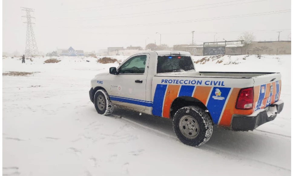 El SMN y las autoridades de Chihuahua determinaron activar la alerta naranja por las intensas nevadas y las bajas temperaturas que se han registrado en las últimas horas en la entidad.