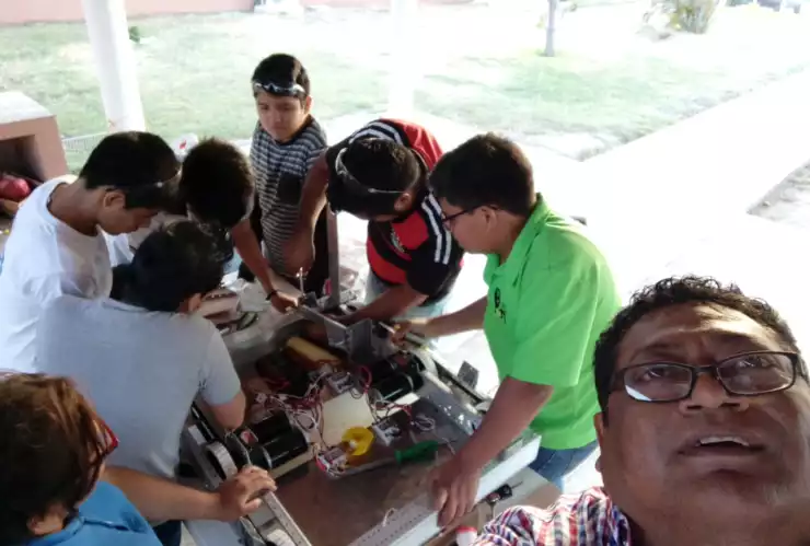 Selfie equipo de robótica