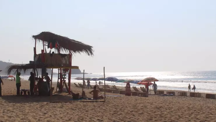 Festival nudista 2021 llega a playas de Oaxaca a pesar de contingencia por COVID-19