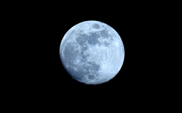 Luna misterio magnético