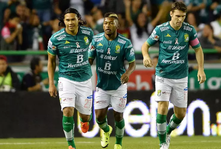 Jonathan González.jpg