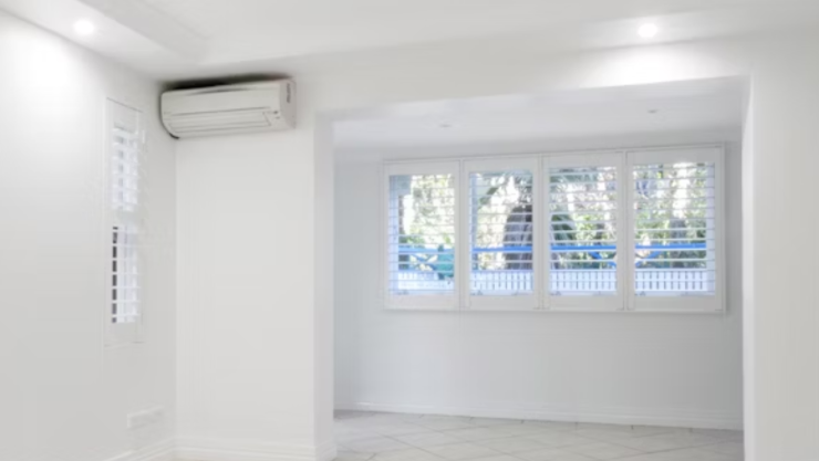 ¿Sabes a qué temperatura poner el aire acondicionado para enfriar y gastar menos?