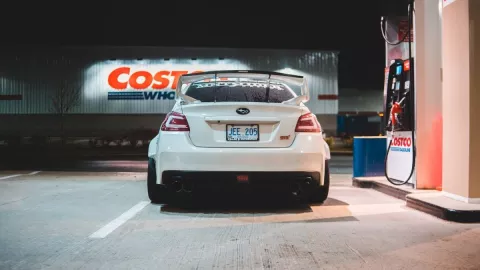 poca gasolina, carro b.jpg