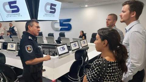 Visitantes de países nórdicos visitan las instalaciones del C5 en Cancún