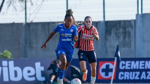 Cruz Azul vs Chivas Femenil.jpg