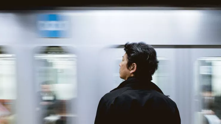 Le pagan por no hacer nada