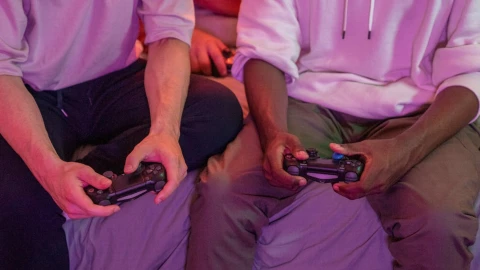 disparó a su amigo por no querer jugar videojuegos