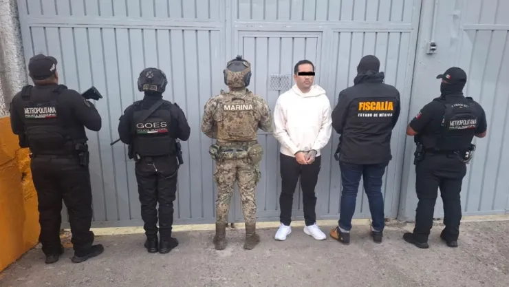 Detienen a “El Ocra” en AICM, principal líder de huachicol en Edomex y ligado al CJNG