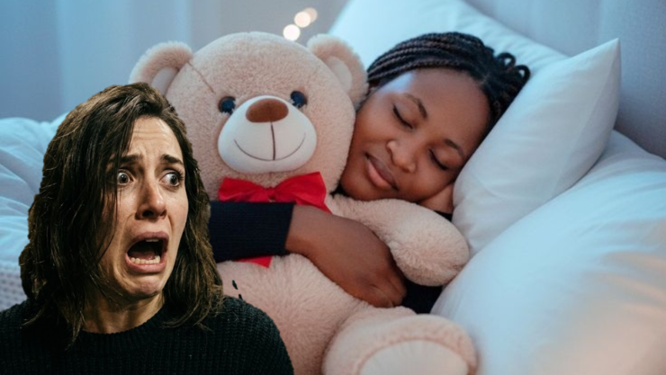 Por qué NO debes dormir abrazado de un peluche: la escalofriante razón