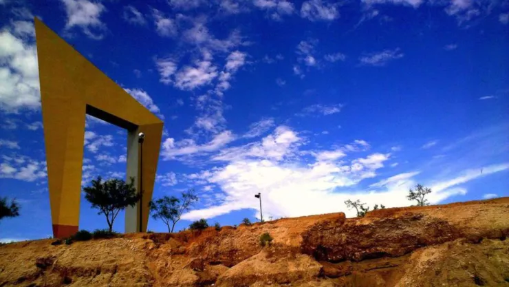 Puerta de Juárez.jpg